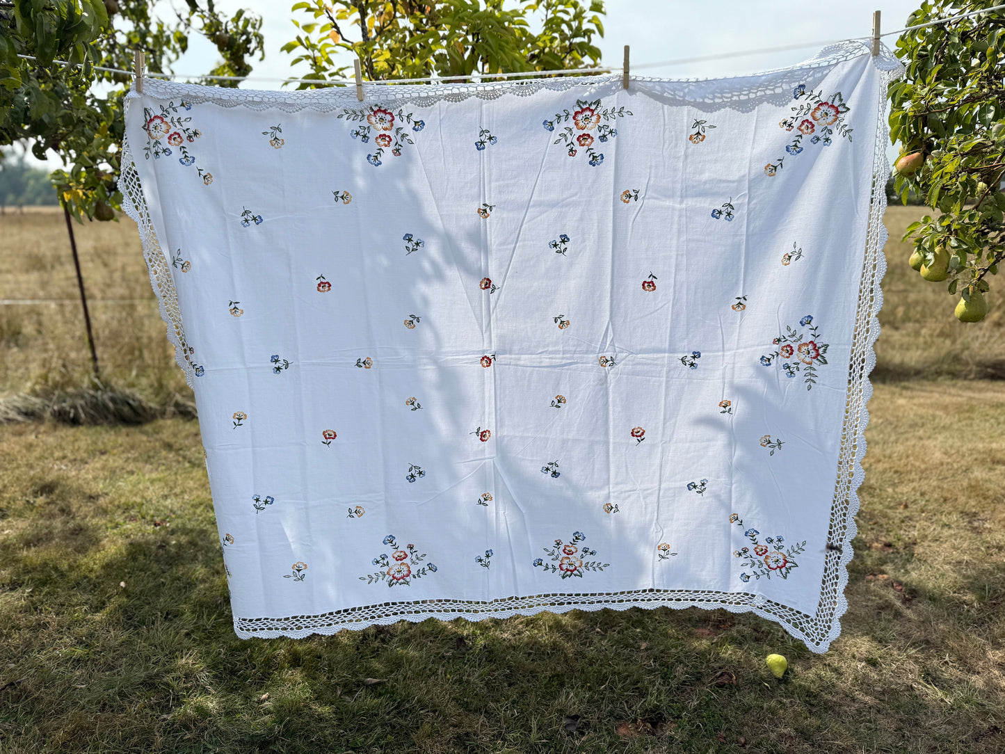 AA. flower bouquets with crochet trim 60" x 46"