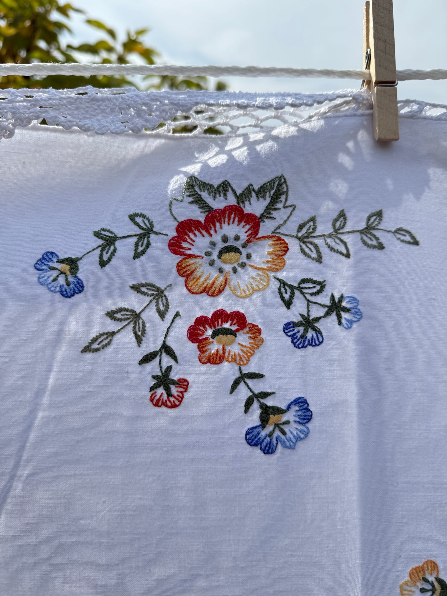 AA. flower bouquets with crochet trim 60" x 46"