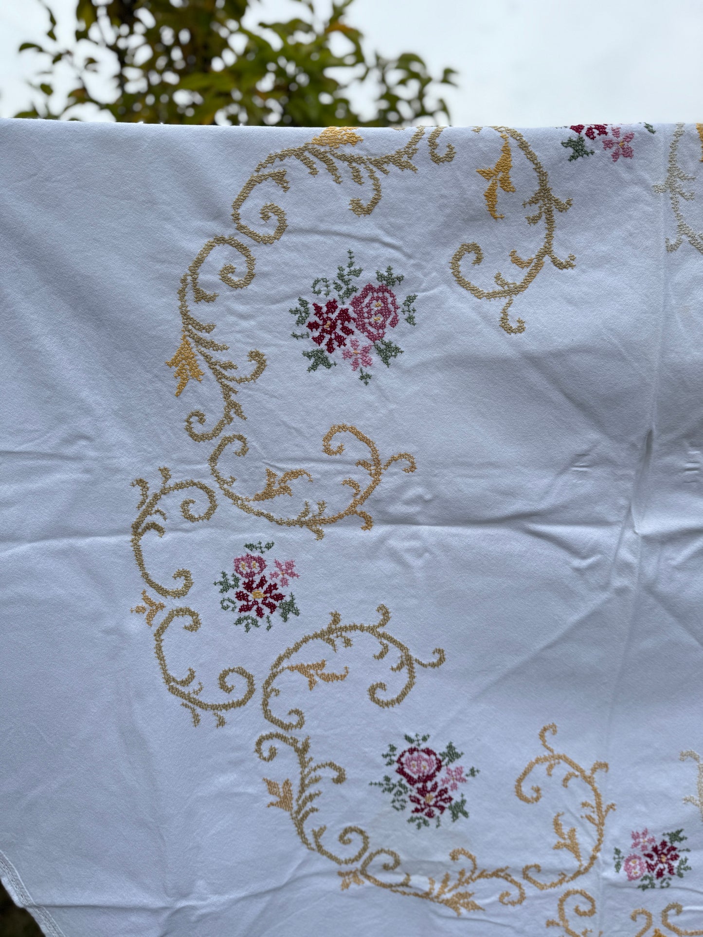 AA. pink and golden flowers on canvas 60" round