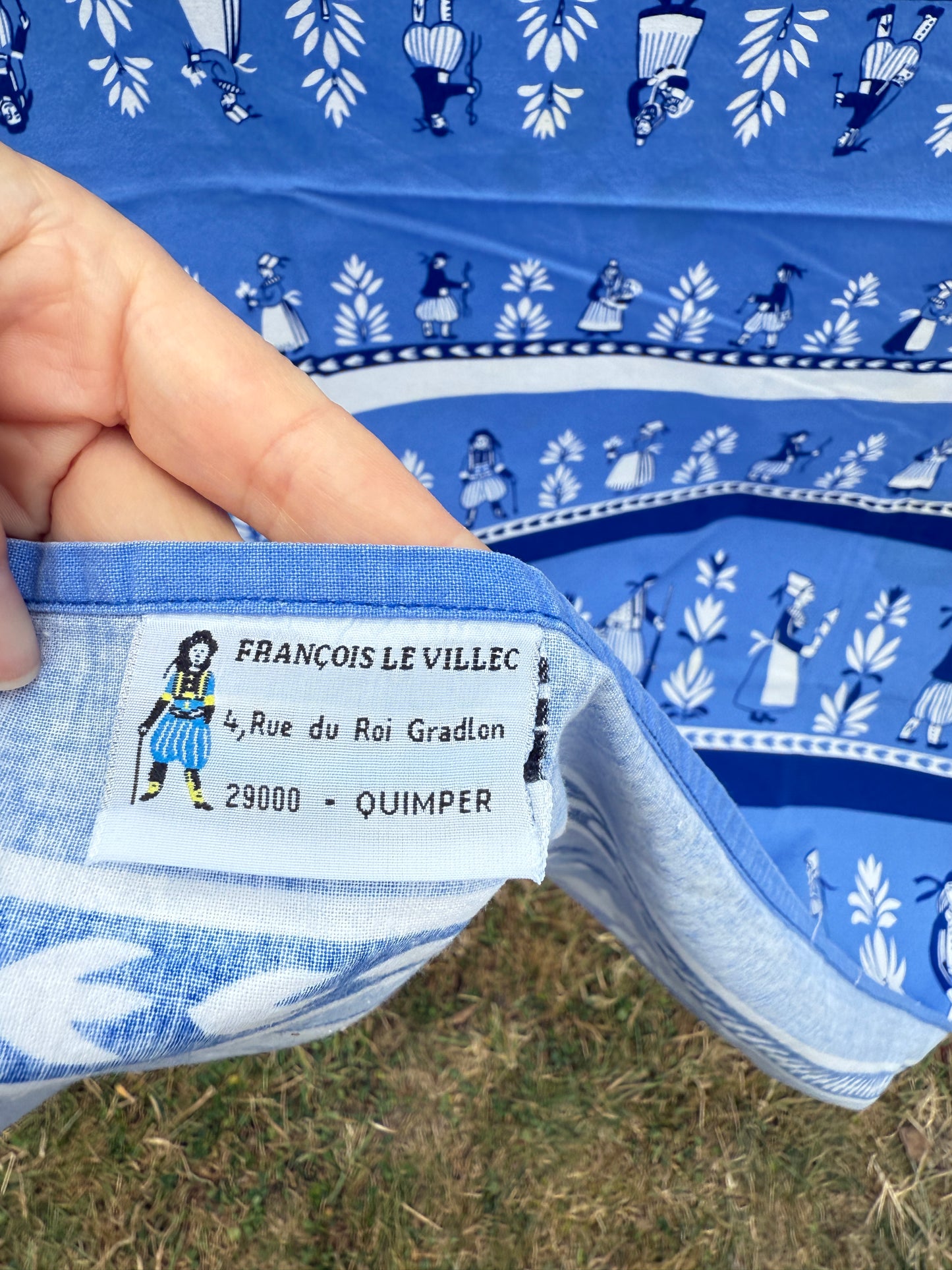 AA. Francois Le Villec French blue people textile 58" x 64"