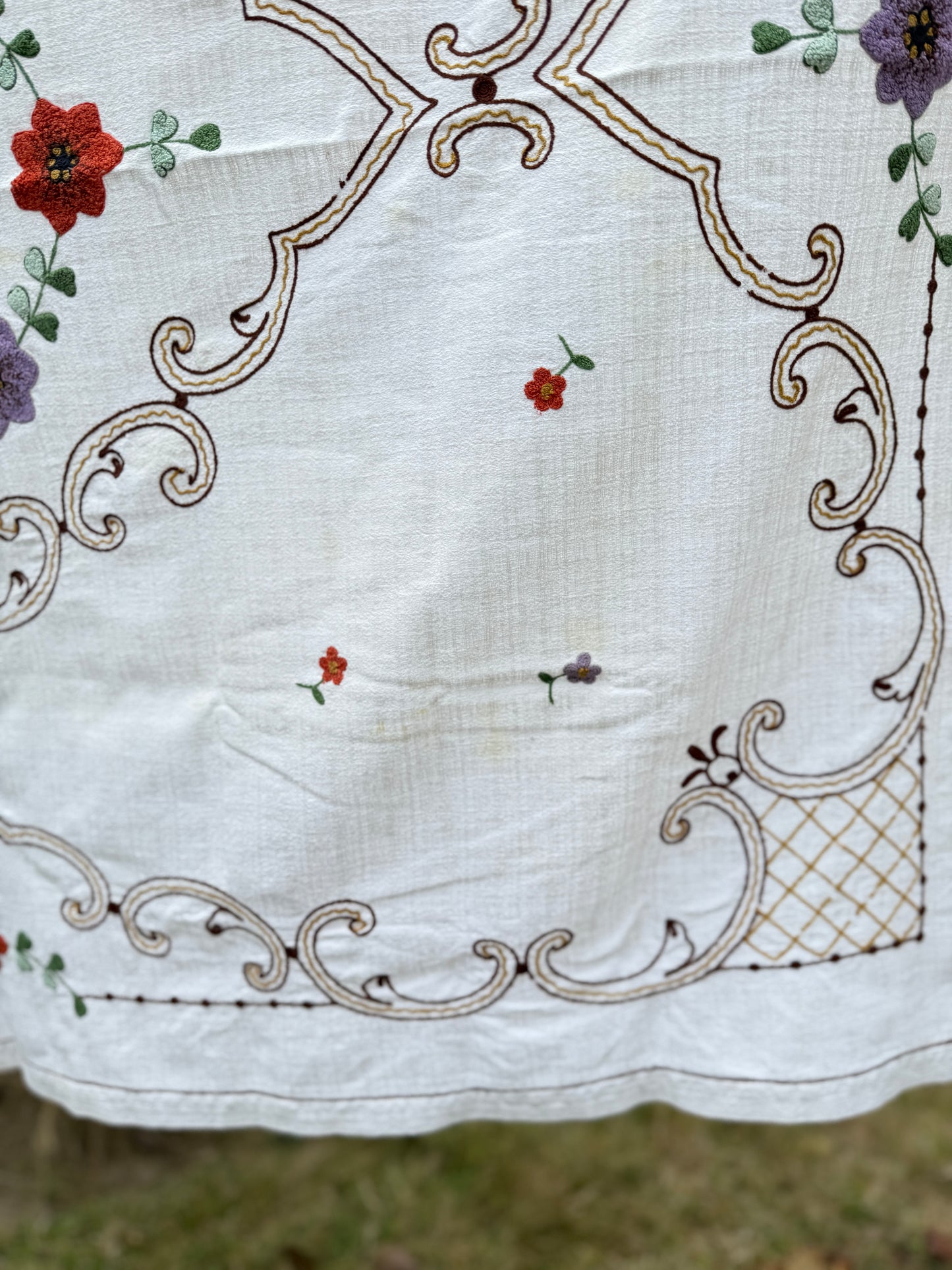 AA.purple and red floral heavy embroidered 44" x 55"