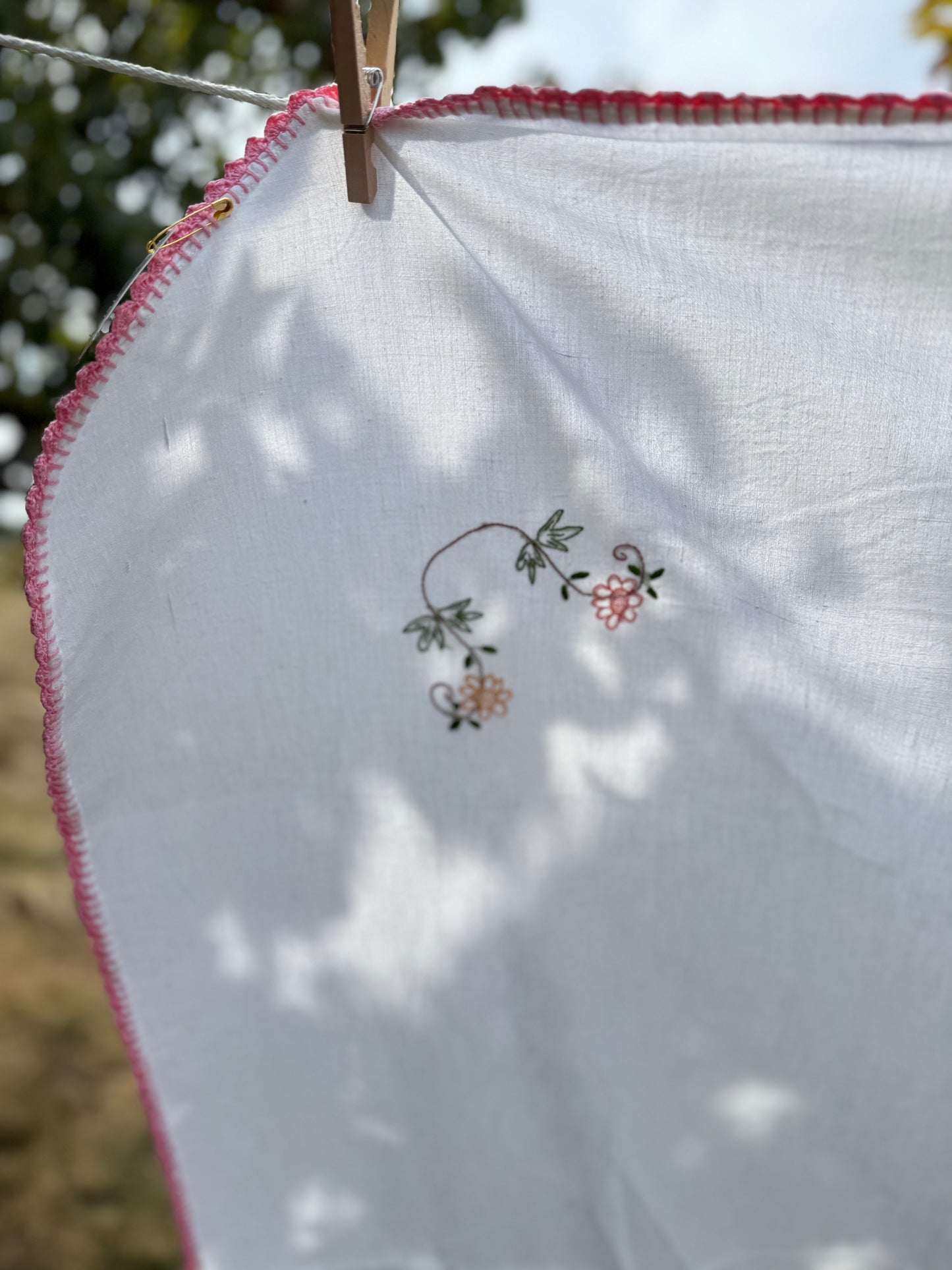 AA.colorful daisy with pink crochet edging 60" x 90"