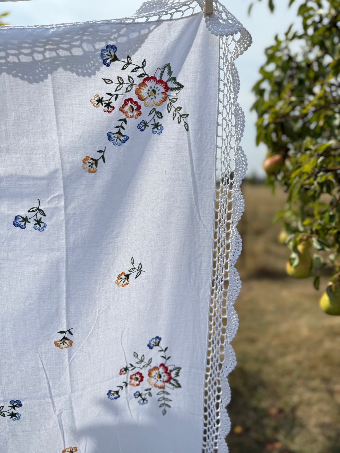 AA. flower bouquets with crochet trim 60" x 46"