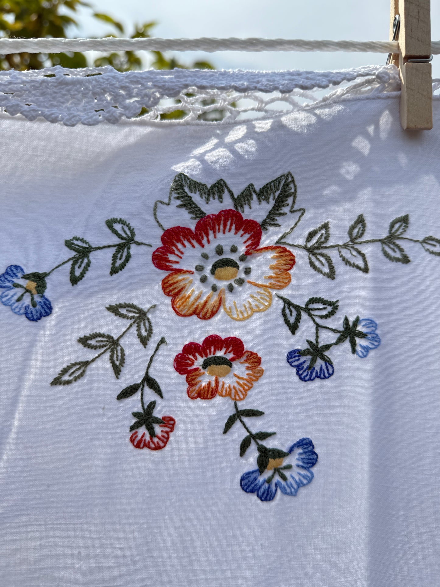 AA. flower bouquets with crochet trim 60" x 46"