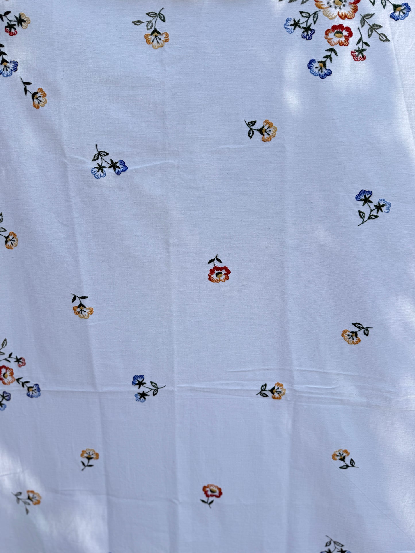 AA. flower bouquets with crochet trim 60" x 46"