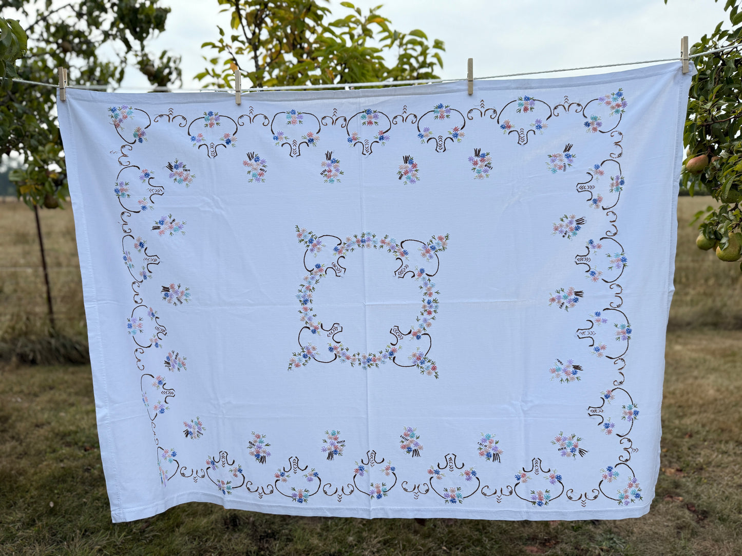 AA. colorful flower bundles 37" x 53"